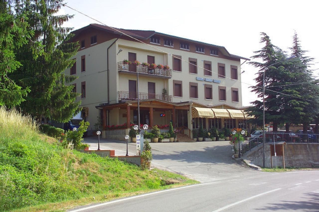 Albergo Ristorante Miramonti Toano المظهر الخارجي الصورة